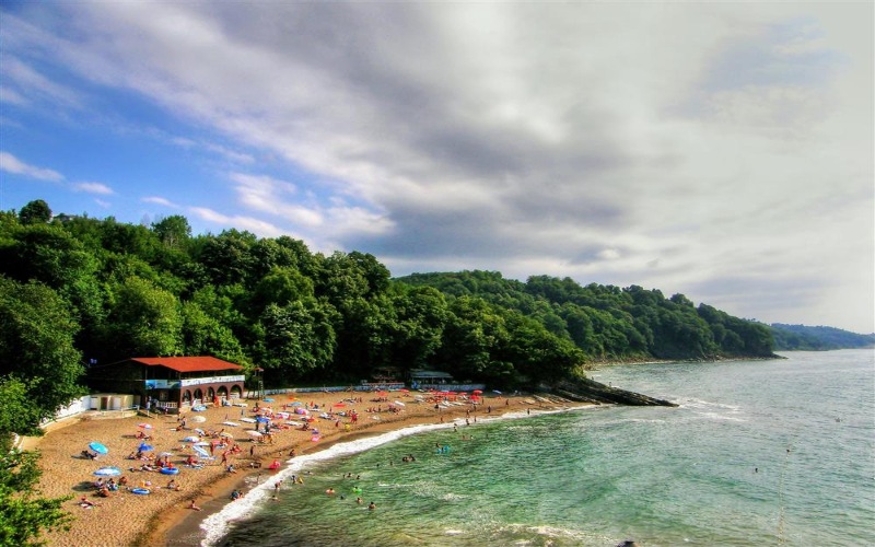 Akçakoca plajları – Karadeniz tatili için mavi bayraklı kumsallar ve günbatımı manzarası